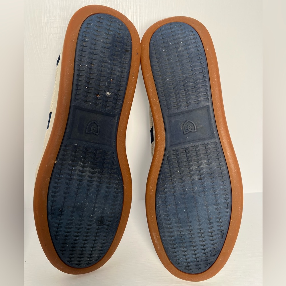 Men’s court sneaker | Rothys - Picture 5 of 5